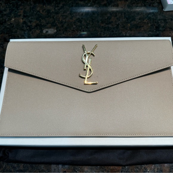 Saint Laurent Uptown Clutch - Picture 6 of 9